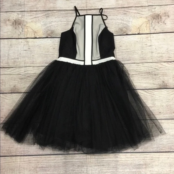 BCBGENERATION Black/Ivory Tutu Dress!!! Size 6. with Crinoline Mesh bottom - Picture 7 of 10
